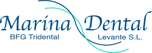 Logo marina dental