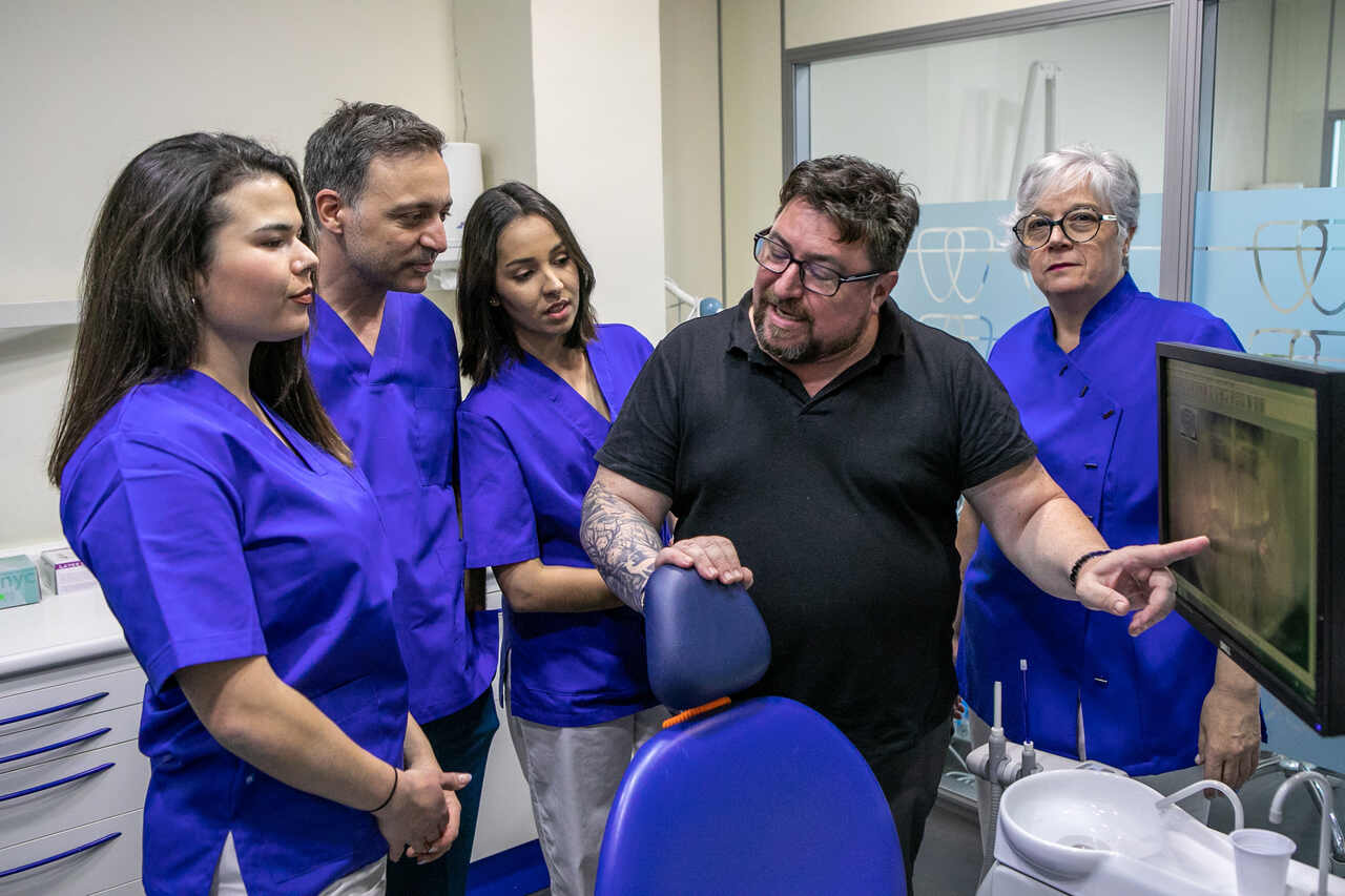 Visitas al Dentista Anuales: ¿Cuántas son Necesarias? Marina dental Calpe